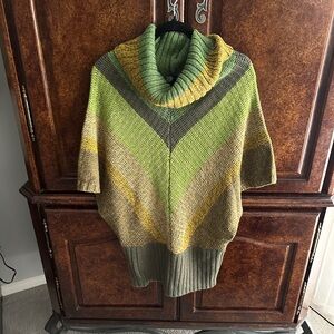 Attyre New York turtle neck poncho style sweater